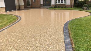 Resin Driveway In  Roydon Hamlet